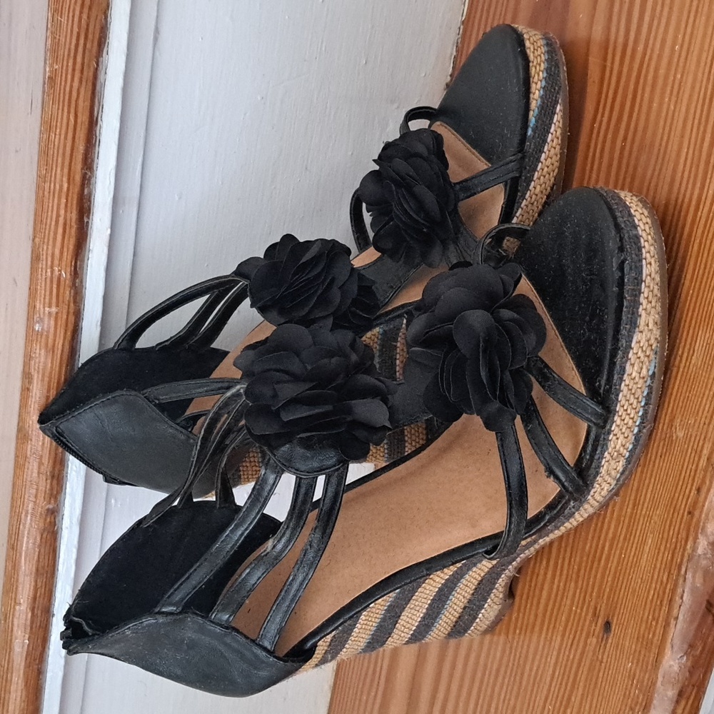 New Attitude Wedge Sandals 11